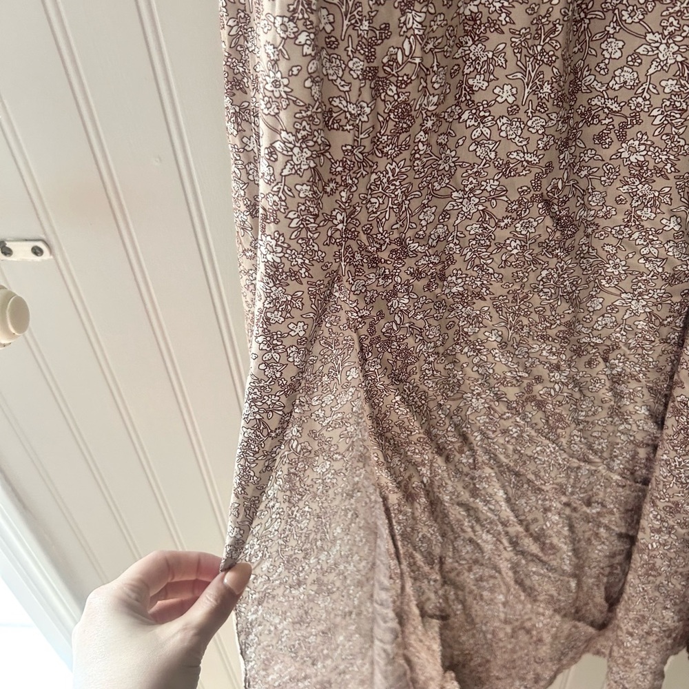 🌸 Women’s XL Off-the-Shoulder Floral Maxi Dress - Picture 3 of 5
